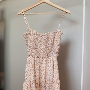 Showpo. Selling Me Sympathy Dress size S - Cream Floral